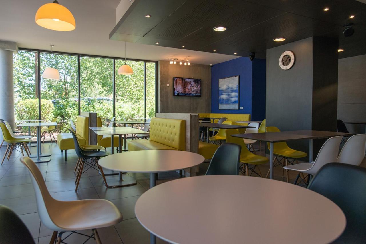 Ibis Budget Archamps Porte De Geneve Exteriér fotografie