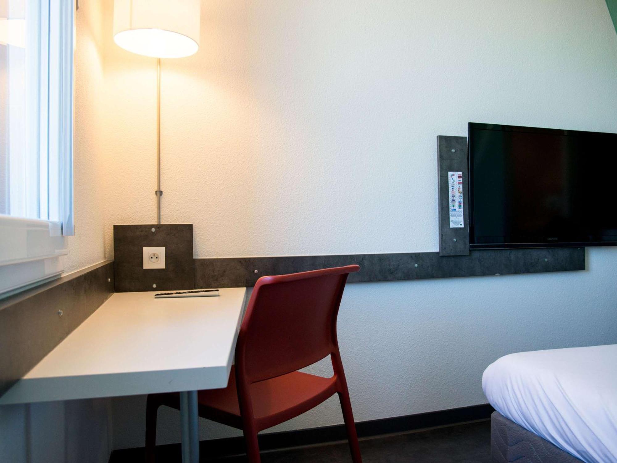 Ibis Budget Archamps Porte De Geneve Exteriér fotografie
